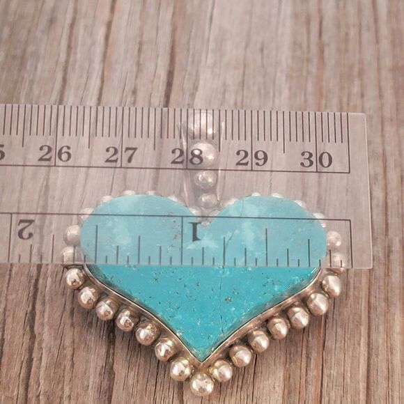 Choctaw Gale Self Beaded Wide Heart Turquoise Pendant - Picture 6 of 8